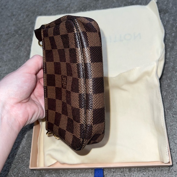 Louis Vuitton Mini Bag in Brown Checkered Pattern - Picture 2 of 10